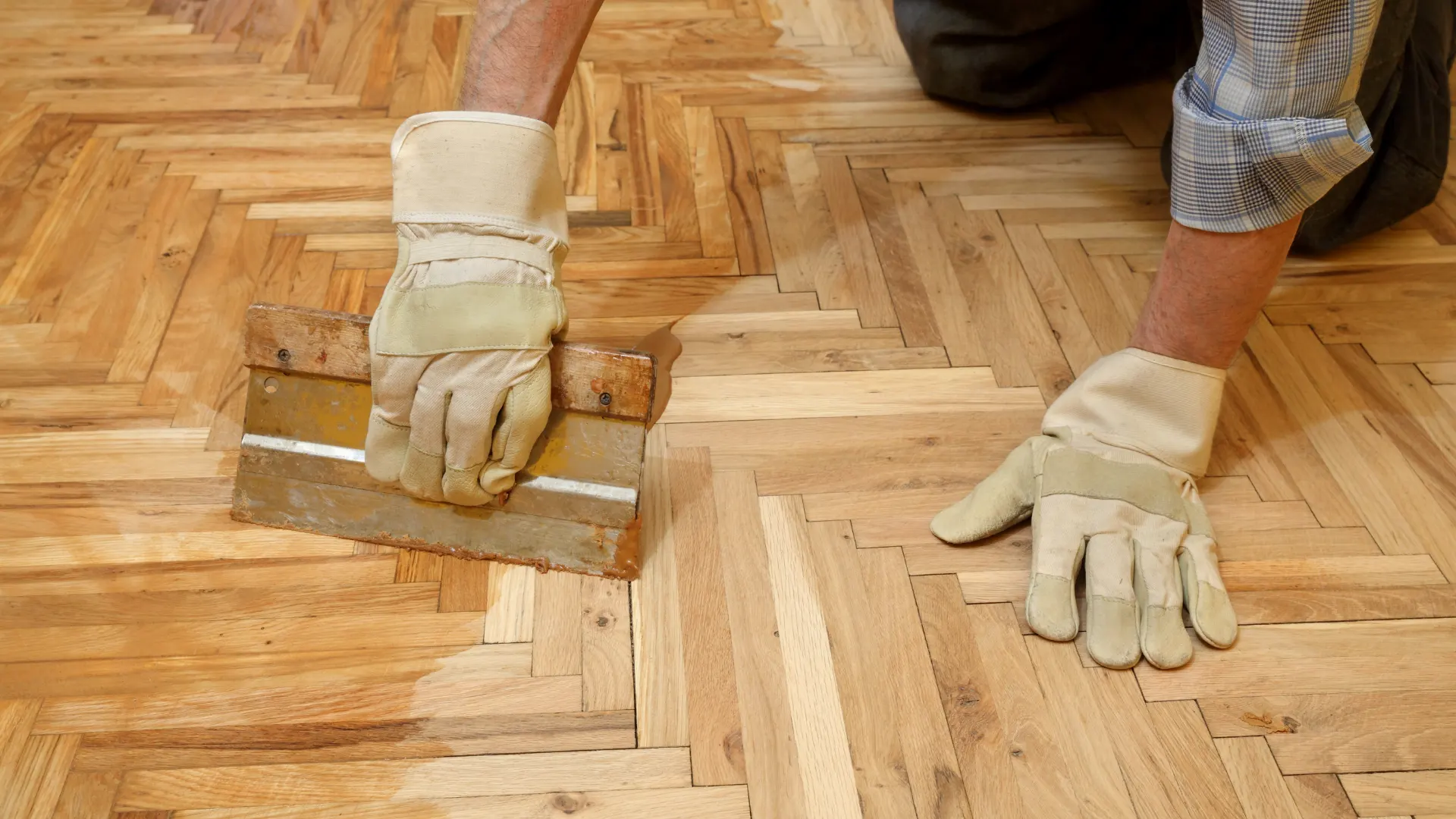 Rénovation Parquet Nantes vous propose des services de ponçage de parquet, vitrification de haute qualité et huilage sur mesure à Nantes (44) et sa région. Demandez votre devis gratuit dès maintenant ! Profitez d'une équipe professionnelle et une garantie de satisfaction à 100%.